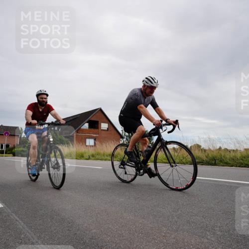 31.08.2025 - Elbe Triathlon Hamburg Michael Burmester http://msf.ph/oto/8669549 31.08.2025 14:25:00 Radfahren 126, 158 meine-sportfotos.de