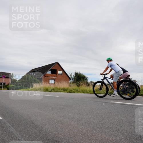 31.08.2025 - Elbe Triathlon Hamburg Michael Burmester http://msf.ph/oto/8669568 31.08.2025 14:28:32 Radfahren  meine-sportfotos.de