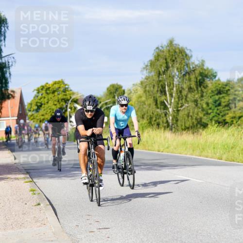 31.08.2025 - Elbe Triathlon Hamburg Michael Burmester http://msf.ph/oto/8669576 31.08.2025 09:53:33 Radfahren 391, 481, 524, 549, 574, 639, 724, 768, 925 meine-sportfotos.de