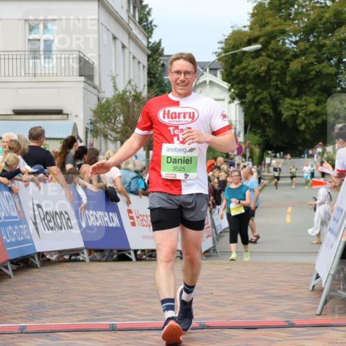 31.08.2025 - 21. Blankeneser Heldenlauf Strokosch-Dieckow http://msf.ph/oto/8669585 31.08.2025 10:55:06 Ziel 3342, 3525 meine-sportfotos.de