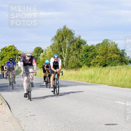 31.08.2025 - Elbe Triathlon Hamburg Michael Burmester http://msf.ph/oto/8669587 31.08.2025 09:53:38 Radfahren 379, 391, 478, 481, 483, 524, 724, 768, 922 meine-sportfotos.de