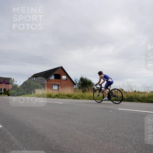 31.08.2025 - Elbe Triathlon Hamburg Michael Burmester http://msf.ph/oto/8669608 31.08.2025 14:37:17 Radfahren  meine-sportfotos.de