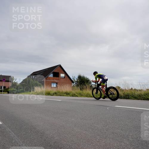 31.08.2025 - Elbe Triathlon Hamburg Michael Burmester http://msf.ph/oto/8669610 31.08.2025 14:37:37 Radfahren  meine-sportfotos.de