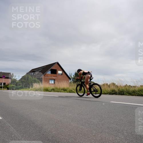 31.08.2025 - Elbe Triathlon Hamburg Michael Burmester http://msf.ph/oto/8669614 31.08.2025 14:38:18 Radfahren  meine-sportfotos.de