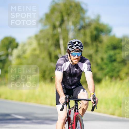 31.08.2025 - Elbe Triathlon Hamburg Michael Burmester http://msf.ph/oto/8669641 31.08.2025 09:53:56 Radfahren 699 meine-sportfotos.de