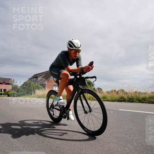 31.08.2025 - Elbe Triathlon Hamburg Michael Burmester http://msf.ph/oto/8669642 31.08.2025 14:40:51 Radfahren  meine-sportfotos.de
