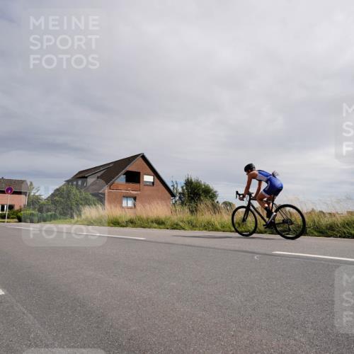 31.08.2025 - Elbe Triathlon Hamburg Michael Burmester http://msf.ph/oto/8669643 31.08.2025 14:41:03 Radfahren 137 meine-sportfotos.de