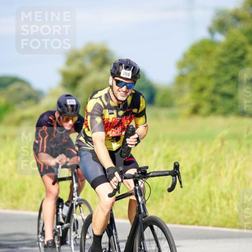 31.08.2025 - Elbe Triathlon Hamburg Michael Burmester http://msf.ph/oto/8669646 31.08.2025 09:54:21 Radfahren 415, 434, 471, 525, 698, 725 meine-sportfotos.de