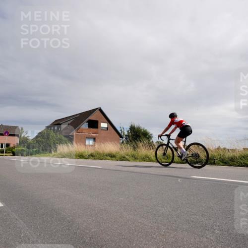 31.08.2025 - Elbe Triathlon Hamburg Michael Burmester http://msf.ph/oto/8669652 31.08.2025 14:41:26 Radfahren  meine-sportfotos.de