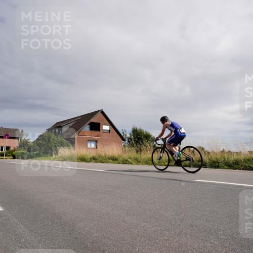 31.08.2025 - Elbe Triathlon Hamburg Michael Burmester http://msf.ph/oto/8669656 31.08.2025 14:42:15 Radfahren  meine-sportfotos.de