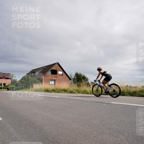 31.08.2025 - Elbe Triathlon Hamburg Michael Burmester http://msf.ph/oto/8669678 31.08.2025 14:43:10 Radfahren  meine-sportfotos.de