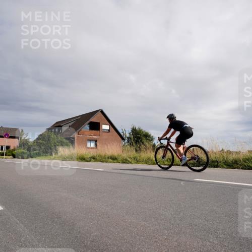31.08.2025 - Elbe Triathlon Hamburg Michael Burmester http://msf.ph/oto/8669684 31.08.2025 14:43:38 Radfahren 123 meine-sportfotos.de