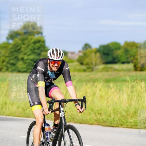 31.08.2025 - Elbe Triathlon Hamburg Michael Burmester http://msf.ph/oto/8669686 31.08.2025 09:54:32 Radfahren 548, 653, 662 meine-sportfotos.de
