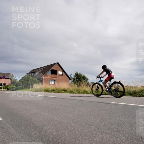 31.08.2025 - Elbe Triathlon Hamburg Michael Burmester http://msf.ph/oto/8669691 31.08.2025 14:43:44 Radfahren 123 meine-sportfotos.de