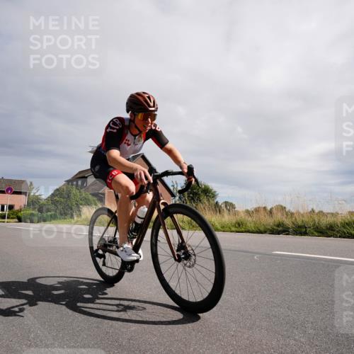 31.08.2025 - Elbe Triathlon Hamburg Michael Burmester http://msf.ph/oto/8669693 31.08.2025 14:43:59 Radfahren 127, 136 meine-sportfotos.de