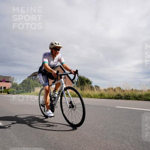 31.08.2025 - Elbe Triathlon Hamburg Michael Burmester http://msf.ph/oto/8669695 31.08.2025 14:44:02 Radfahren 127, 136 meine-sportfotos.de