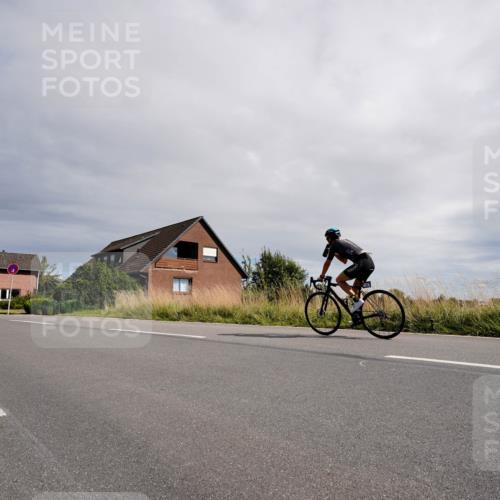 31.08.2025 - Elbe Triathlon Hamburg Michael Burmester http://msf.ph/oto/8669698 31.08.2025 14:44:09 Radfahren 145 meine-sportfotos.de