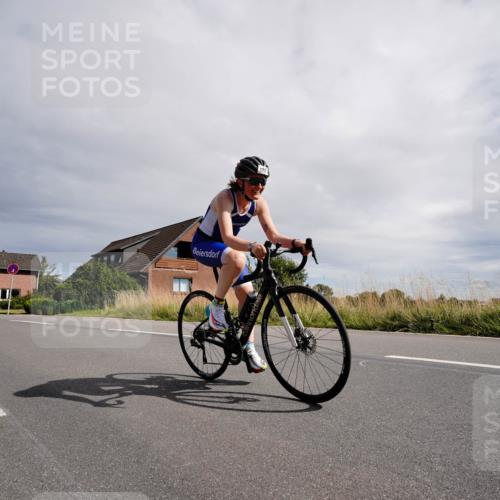 31.08.2025 - Elbe Triathlon Hamburg Michael Burmester http://msf.ph/oto/8669711 31.08.2025 14:45:05 Radfahren 122, 150 meine-sportfotos.de