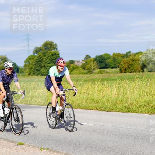 31.08.2025 - Elbe Triathlon Hamburg Michael Burmester http://msf.ph/oto/8669712 31.08.2025 09:54:46 Radfahren 521, 530, 587, 630, 874 meine-sportfotos.de