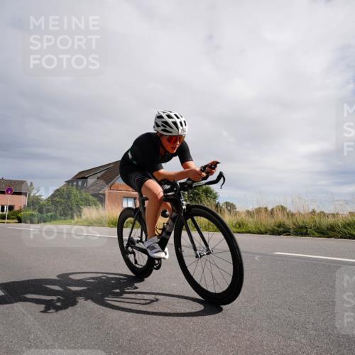 31.08.2025 - Elbe Triathlon Hamburg Michael Burmester http://msf.ph/oto/8669713 31.08.2025 14:45:13 Radfahren 135, 150 meine-sportfotos.de