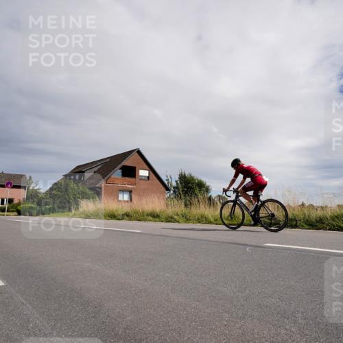 31.08.2025 - Elbe Triathlon Hamburg Michael Burmester http://msf.ph/oto/8669718 31.08.2025 14:45:26 Radfahren 162 meine-sportfotos.de