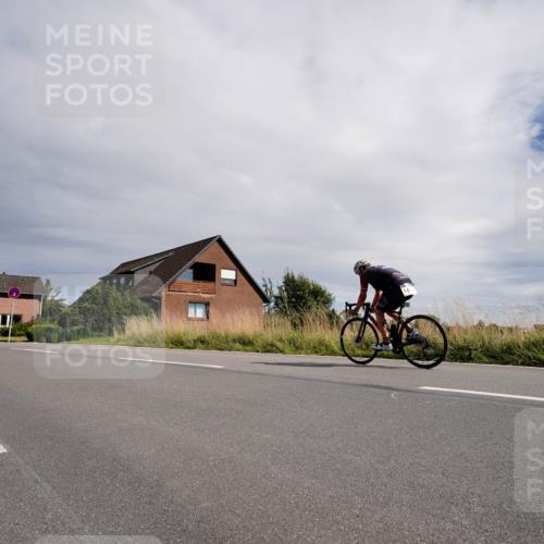 31.08.2025 - Elbe Triathlon Hamburg Michael Burmester http://msf.ph/oto/8669725 31.08.2025 14:45:40 Radfahren 134 meine-sportfotos.de