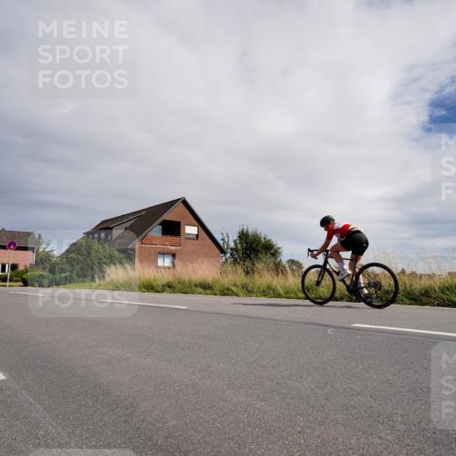 31.08.2025 - Elbe Triathlon Hamburg Michael Burmester http://msf.ph/oto/8669744 31.08.2025 14:46:31 Radfahren 157 meine-sportfotos.de