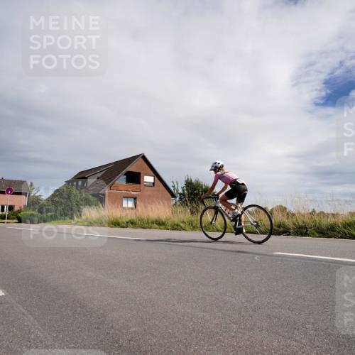 31.08.2025 - Elbe Triathlon Hamburg Michael Burmester http://msf.ph/oto/8669761 31.08.2025 14:47:16 Radfahren  meine-sportfotos.de