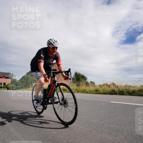 31.08.2025 - Elbe Triathlon Hamburg Michael Burmester http://msf.ph/oto/8669788 31.08.2025 14:48:19 Radfahren 141 meine-sportfotos.de