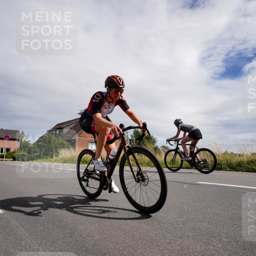 31.08.2025 - Elbe Triathlon Hamburg Michael Burmester http://msf.ph/oto/8669791 31.08.2025 14:48:24 Radfahren 144 meine-sportfotos.de