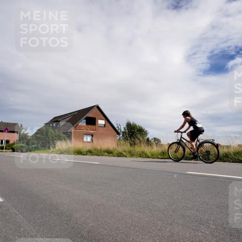 31.08.2025 - Elbe Triathlon Hamburg Michael Burmester http://msf.ph/oto/8669803 31.08.2025 14:48:46 Radfahren  meine-sportfotos.de