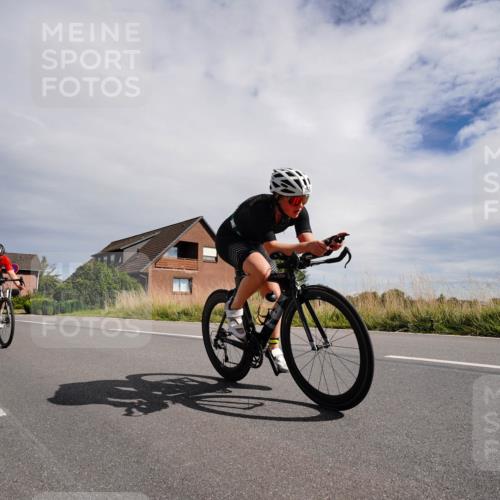 31.08.2025 - Elbe Triathlon Hamburg Michael Burmester http://msf.ph/oto/8669811 31.08.2025 14:49:28 Radfahren 145 meine-sportfotos.de