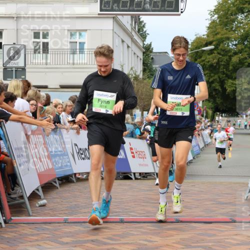 31.08.2025 - 21. Blankeneser Heldenlauf Strokosch-Dieckow http://msf.ph/oto/8669817 31.08.2025 10:54:54 Ziel 3614, 3615, 3283, 3462, 3395 meine-sportfotos.de