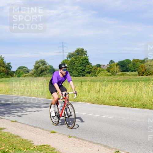 31.08.2025 - Elbe Triathlon Hamburg Michael Burmester http://msf.ph/oto/8669820 31.08.2025 09:55:32 Radfahren 371, 451, 462, 511, 576, 627, 797 meine-sportfotos.de