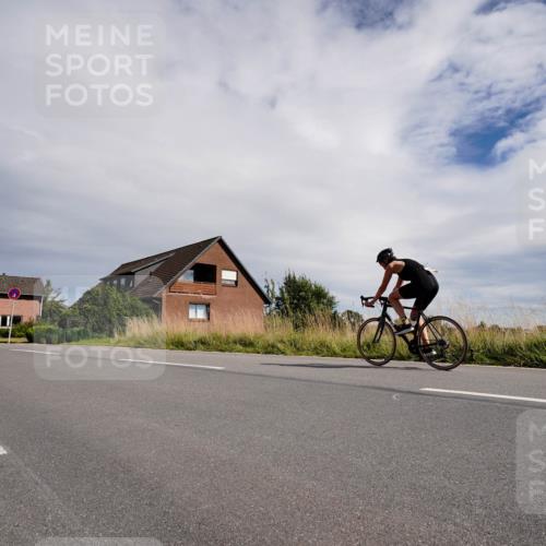 31.08.2025 - Elbe Triathlon Hamburg Michael Burmester http://msf.ph/oto/8669823 31.08.2025 14:49:45 Radfahren  meine-sportfotos.de