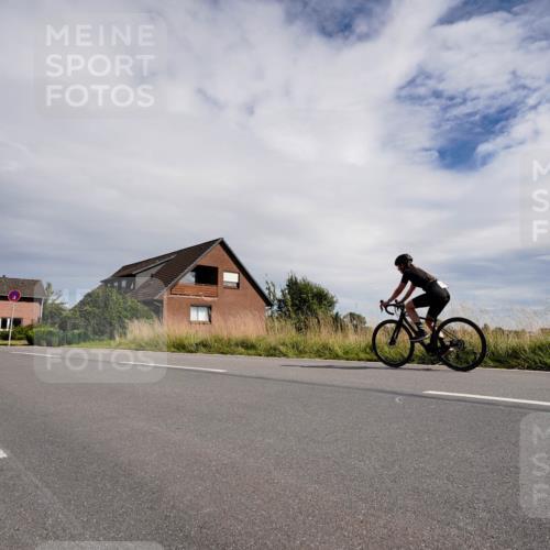 31.08.2025 - Elbe Triathlon Hamburg Michael Burmester http://msf.ph/oto/8669857 31.08.2025 14:50:57 Radfahren 162, 163 meine-sportfotos.de