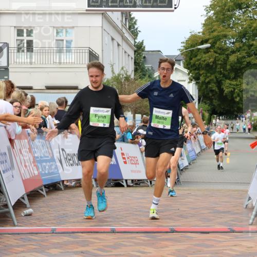 31.08.2025 - 21. Blankeneser Heldenlauf Strokosch-Dieckow http://msf.ph/oto/8669887 31.08.2025 10:54:53 Ziel 3614, 3615, 3283, 3462, 3395 meine-sportfotos.de
