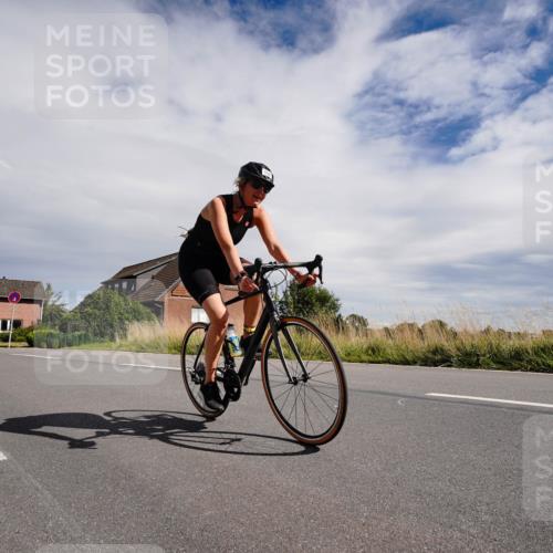 31.08.2025 - Elbe Triathlon Hamburg Michael Burmester http://msf.ph/oto/8669898 31.08.2025 14:52:41 Radfahren 132 meine-sportfotos.de