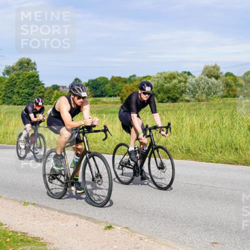 31.08.2025 - Elbe Triathlon Hamburg Michael Burmester http://msf.ph/oto/8669907 31.08.2025 09:56:04 Radfahren 255, 445, 499, 522, 523, 536, 601, 678, 692, 829, 830, 853 meine-sportfotos.de
