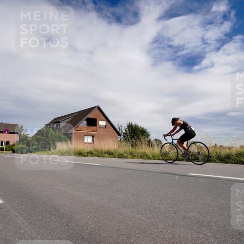 31.08.2025 - Elbe Triathlon Hamburg Michael Burmester http://msf.ph/oto/8669922 31.08.2025 14:53:19 Radfahren 124 meine-sportfotos.de