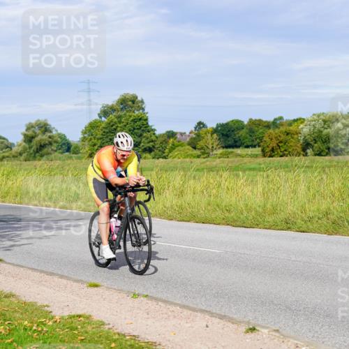 31.08.2025 - Elbe Triathlon Hamburg Michael Burmester http://msf.ph/oto/8669928 31.08.2025 09:56:08 Radfahren 255, 445, 499, 500, 522, 523, 536, 590, 601, 650, 775, 830, 840, 853 meine-sportfotos.de