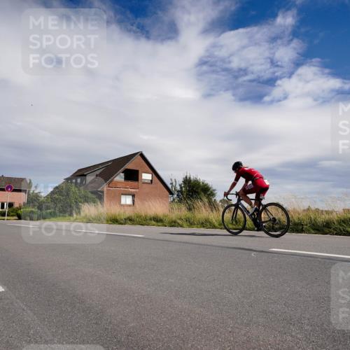 31.08.2025 - Elbe Triathlon Hamburg Michael Burmester http://msf.ph/oto/8669951 31.08.2025 14:54:36 Radfahren  meine-sportfotos.de