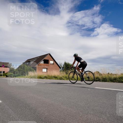 31.08.2025 - Elbe Triathlon Hamburg Michael Burmester http://msf.ph/oto/8669969 31.08.2025 14:55:05 Radfahren  meine-sportfotos.de
