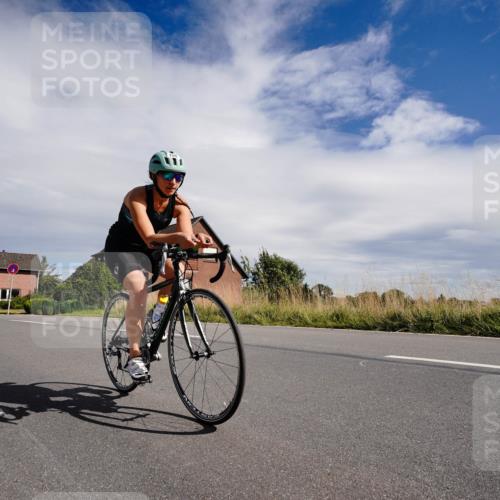 31.08.2025 - Elbe Triathlon Hamburg Michael Burmester http://msf.ph/oto/8669975 31.08.2025 14:55:37 Radfahren  meine-sportfotos.de