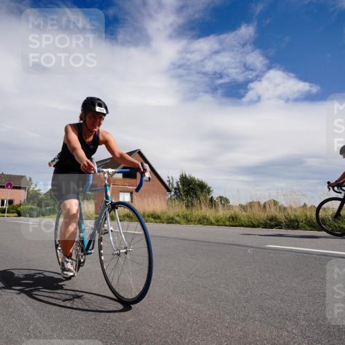31.08.2025 - Elbe Triathlon Hamburg Michael Burmester http://msf.ph/oto/8669985 31.08.2025 14:56:18 Radfahren  meine-sportfotos.de