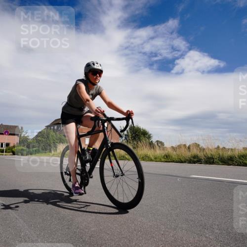 31.08.2025 - Elbe Triathlon Hamburg Michael Burmester http://msf.ph/oto/8669993 31.08.2025 14:56:34 Radfahren  meine-sportfotos.de