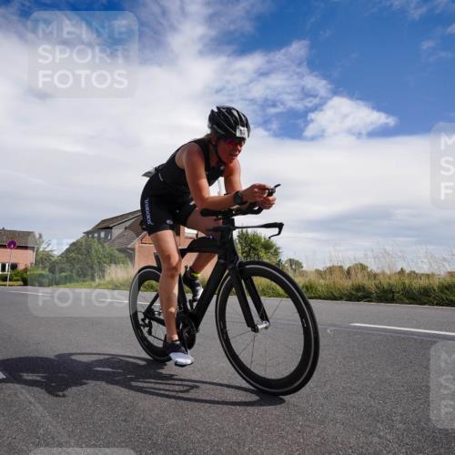 31.08.2025 - Elbe Triathlon Hamburg Michael Burmester http://msf.ph/oto/8670010 31.08.2025 14:57:25 Radfahren  meine-sportfotos.de