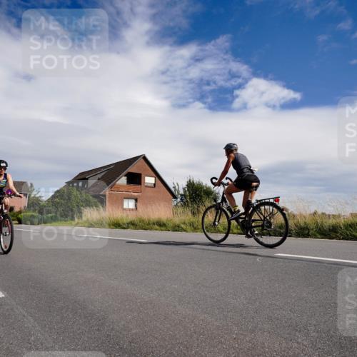 31.08.2025 - Elbe Triathlon Hamburg Michael Burmester http://msf.ph/oto/8670022 31.08.2025 14:58:00 Radfahren  meine-sportfotos.de