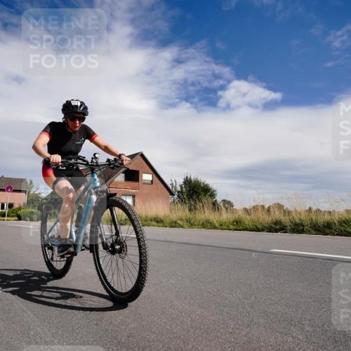 31.08.2025 - Elbe Triathlon Hamburg Michael Burmester http://msf.ph/oto/8670040 31.08.2025 14:59:00 Radfahren  meine-sportfotos.de