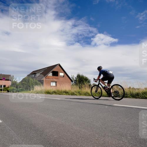 31.08.2025 - Elbe Triathlon Hamburg Michael Burmester http://msf.ph/oto/8670043 31.08.2025 14:59:01 Radfahren  meine-sportfotos.de